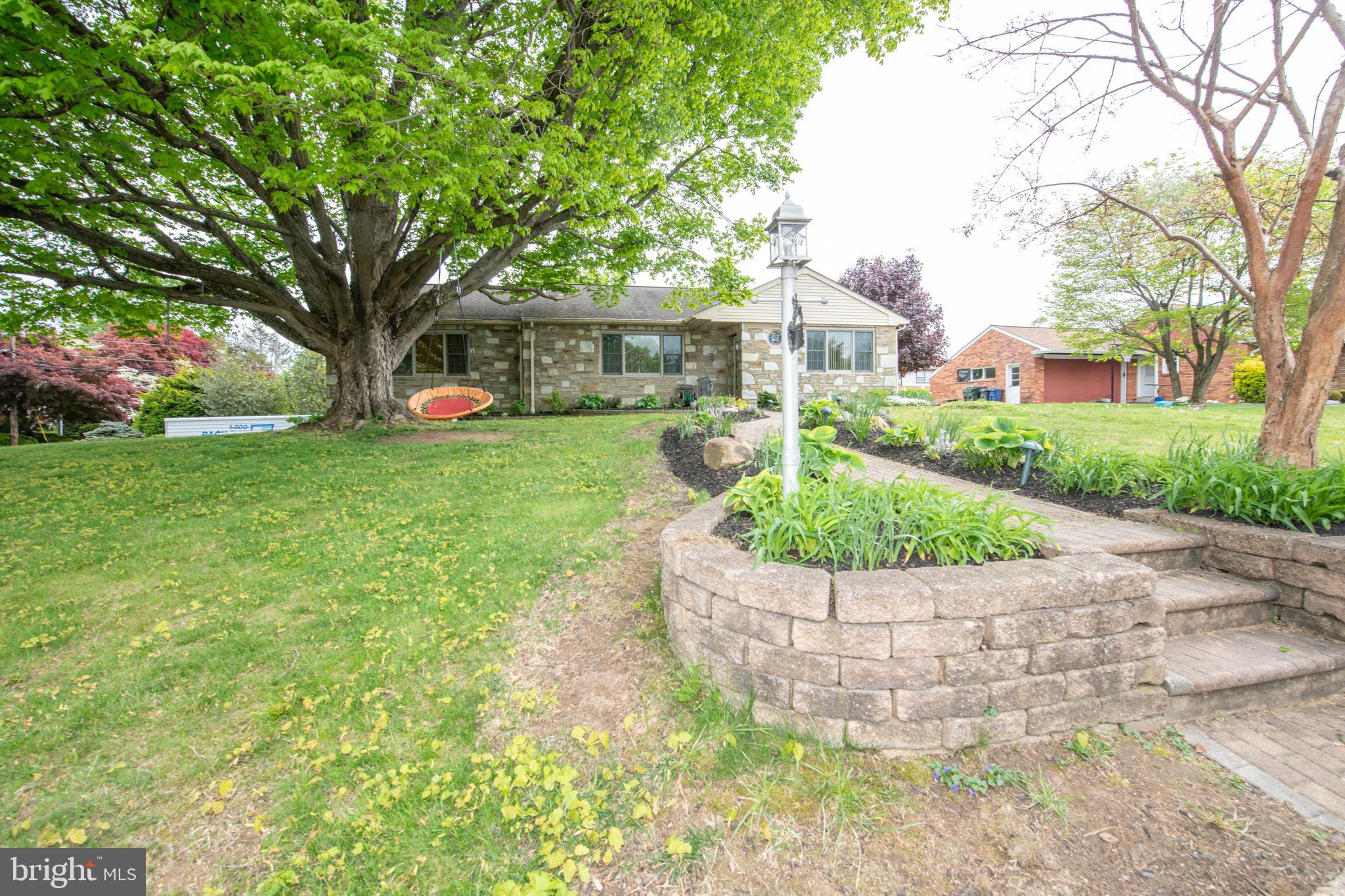 1259 Glenbrook Road Huntingdon Valley, PA 19006 - Photo 3 of 78 Gallery Image 3