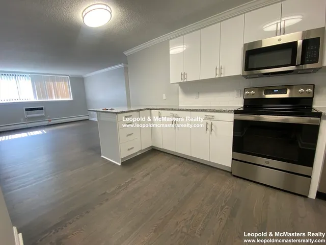 $3,750 | 519 Washington Street, Unit 2, Brookline, MA 02446