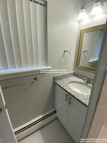 $3,750 | 519 Washington Street, Unit 2, Brookline, MA 02446