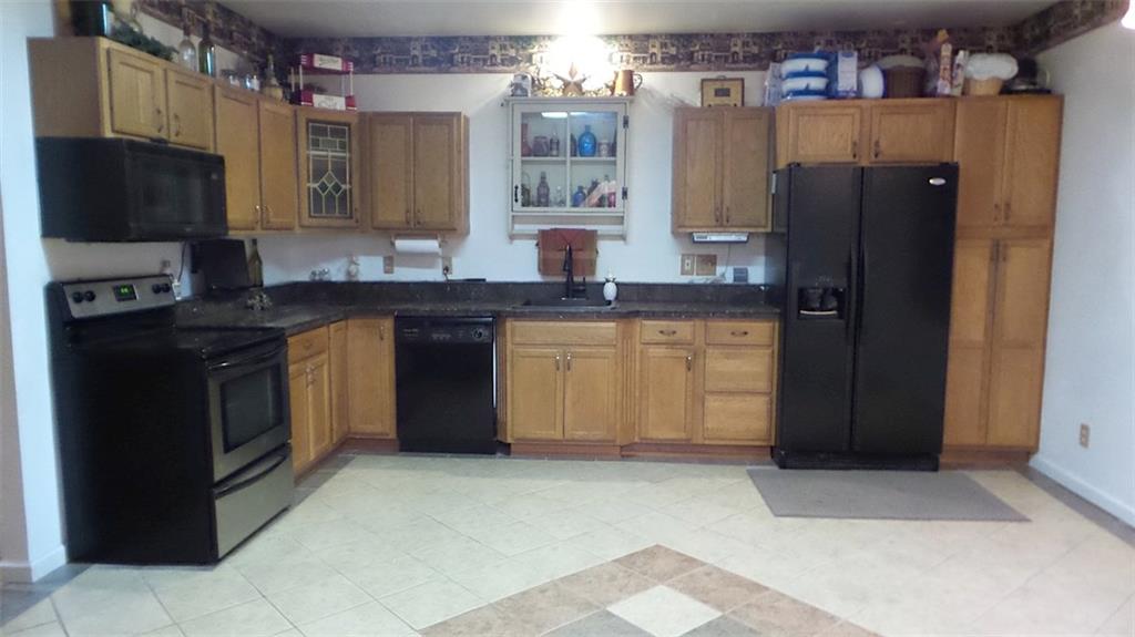 356 Pine Hollow Road Trafford, PA 15085 - Photo 4 of 14 Gallery Image 4