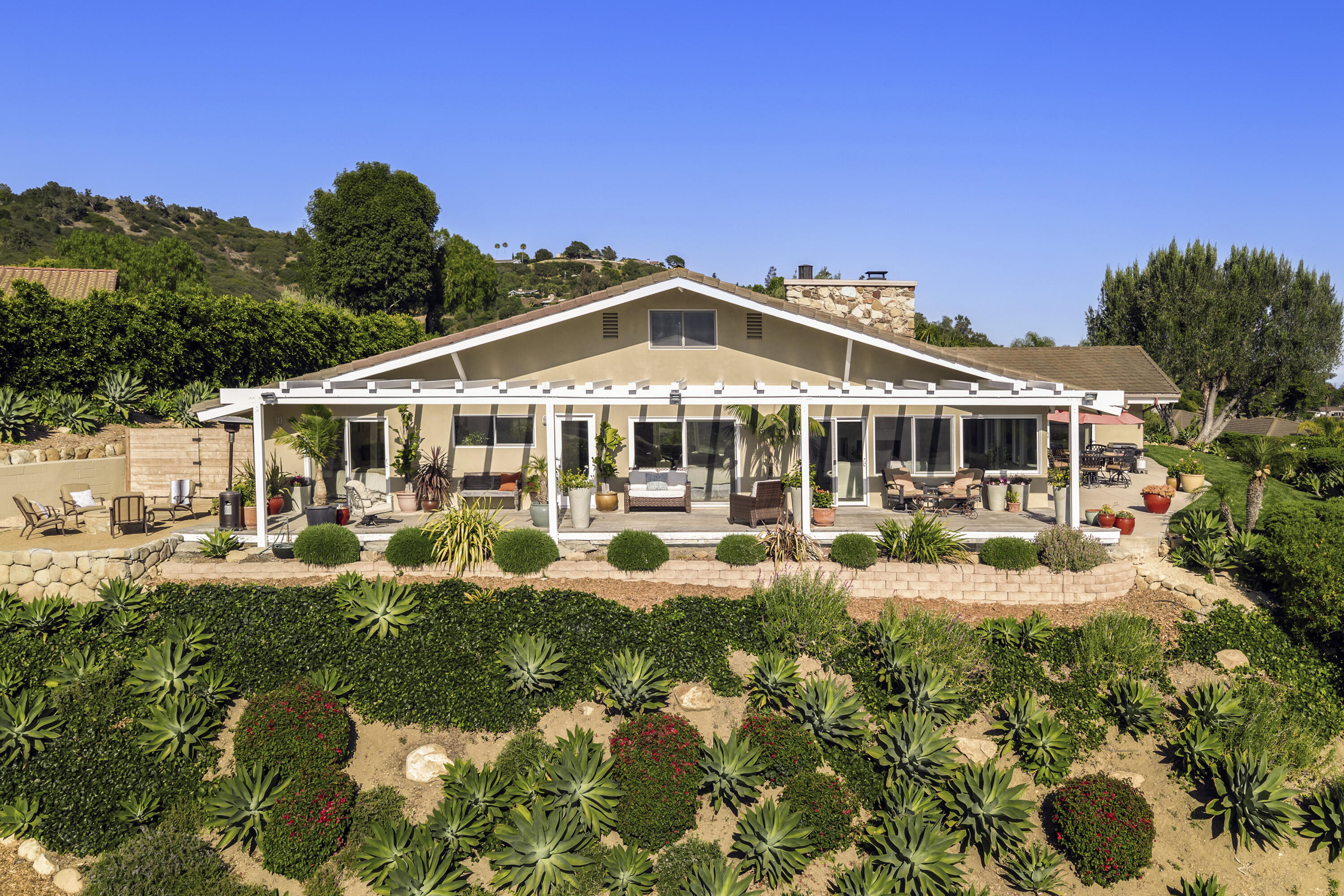 407 Northridge Road Santa Barbara, CA 93105 - Photo 24 of 27 Rear Elevation