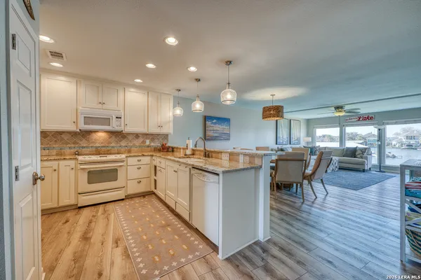 $395,000 | 806 Highcrest Drive, Unit 13, Granite Shoals, TX 78654