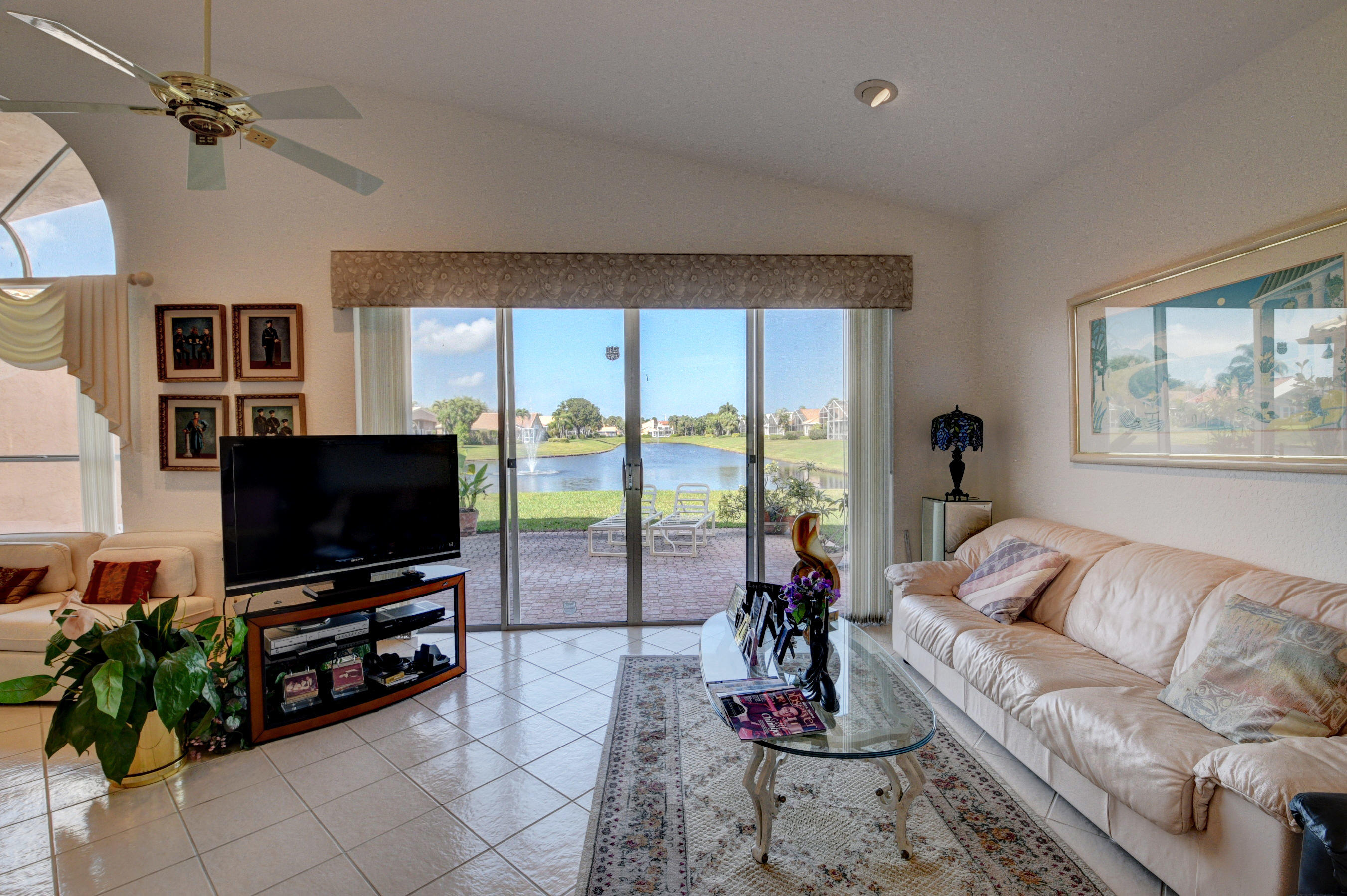23365 Torre Circle Boca Raton, FL 33433 - Photo 12 of 41 Family rm area