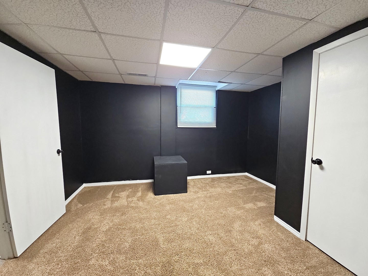 1322 Calvin Street Davenport, IA 52804 - Photo 17 of 25 a view of an empty room