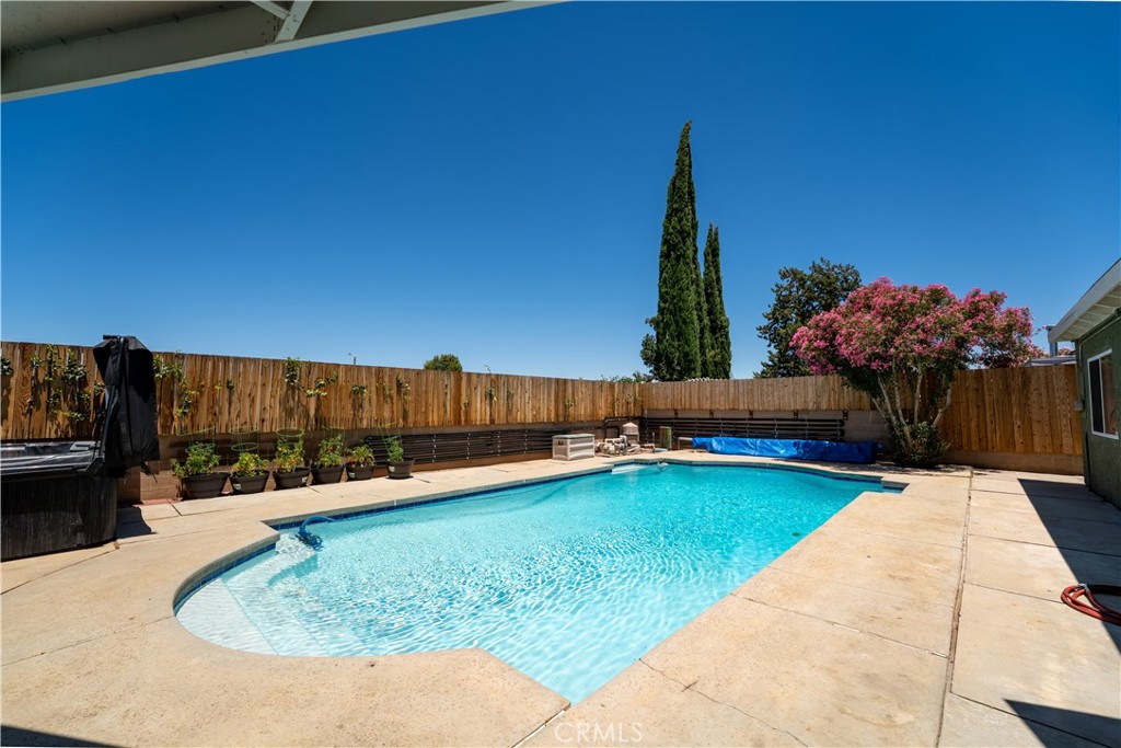 2501 East Avenue R4 Palmdale, CA 93550 - Photo 9 of 40 Dive into summer here!