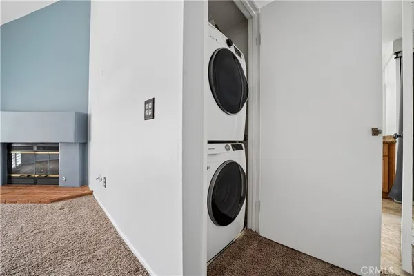 $515,000 | 23715 Del Monte Dr., Unit 216, Valencia, CA 91355