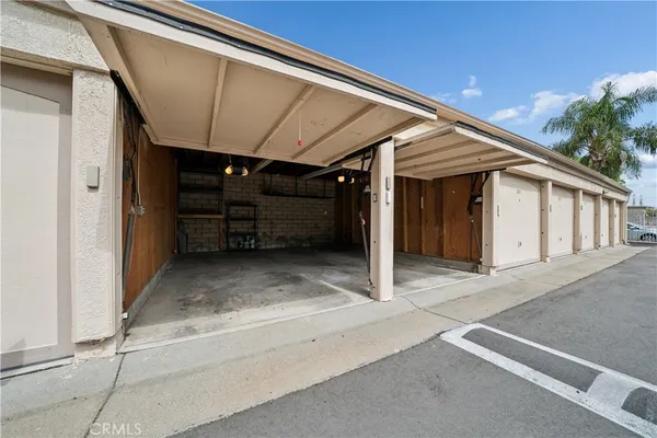 $515,000 | 23715 Del Monte Dr., Unit 216, Valencia, CA 91355