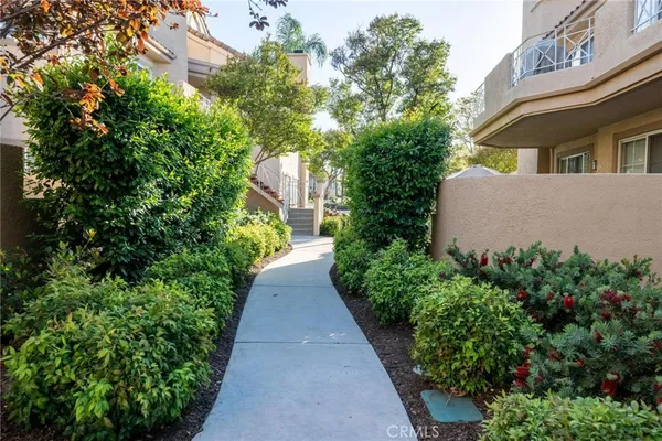 $515,000 | 23715 Del Monte Dr., Unit 216, Valencia, CA 91355
