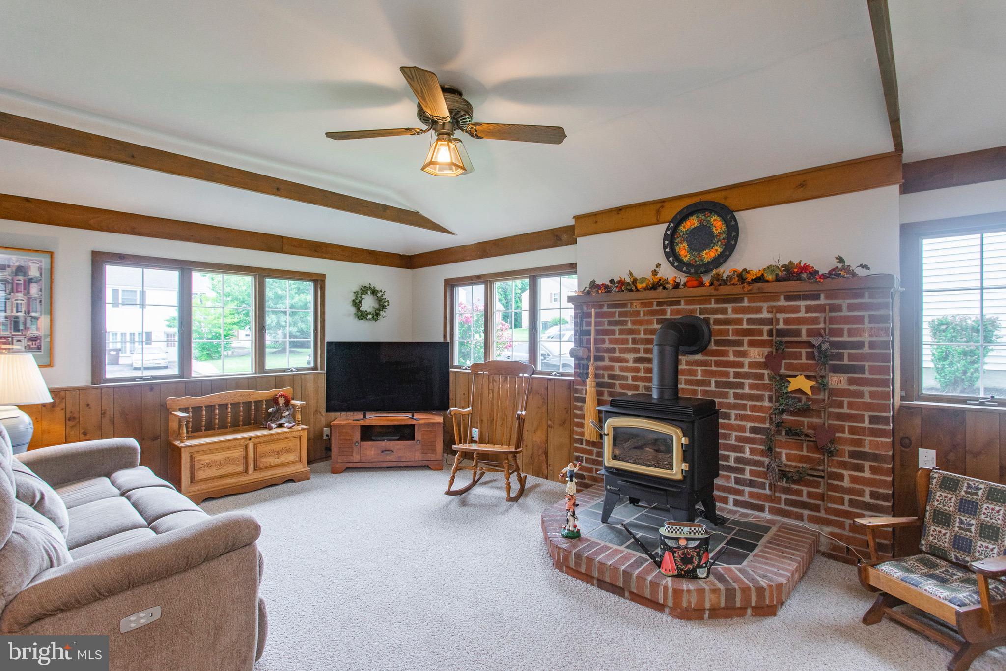 501 Firethorn Road King of Prussia, PA 19406 - Photo 9 of 51