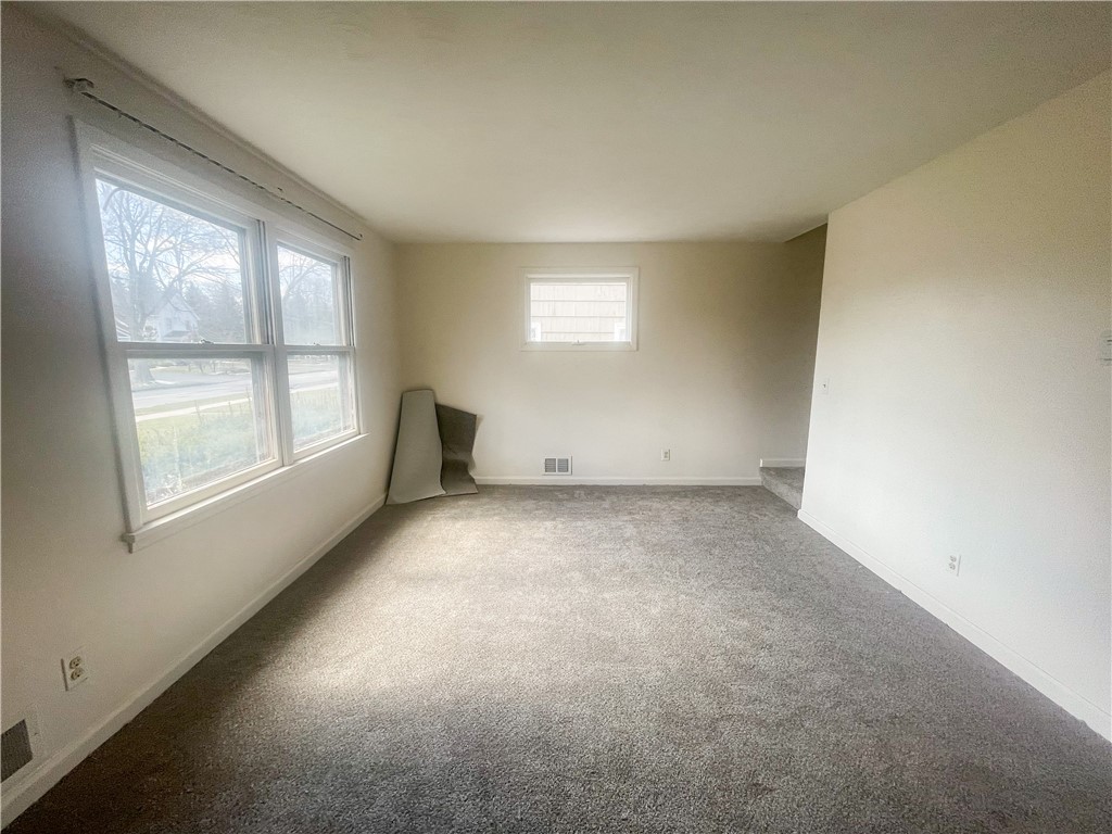 122-124 Mc Call Road Rochester, NY 14616 - Photo 3 of 7