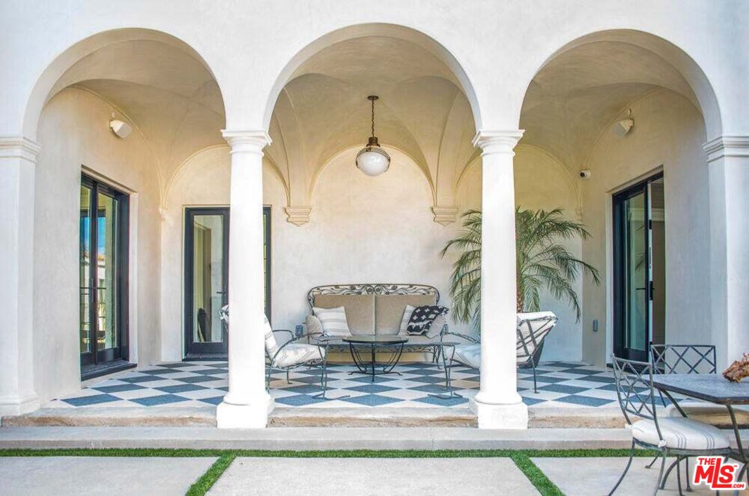 204 Hot Springs Road Santa Barbara, CA 93108 - Photo 9 of 28 Gallery Image 9