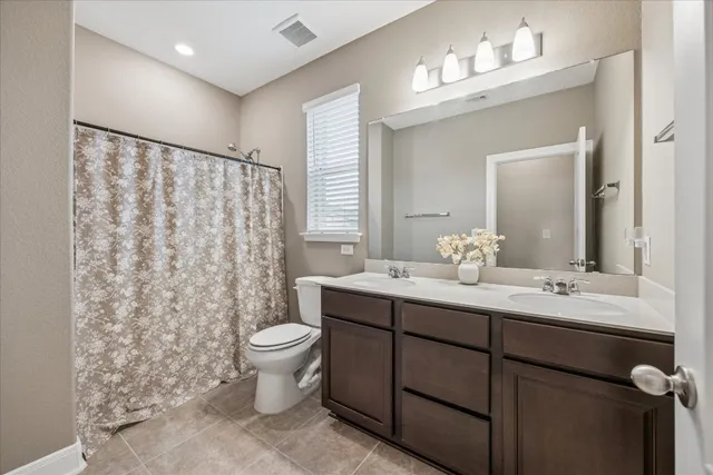 $1,950 | 6200 Albany Sleigh Drive, Del Valle, TX 78617