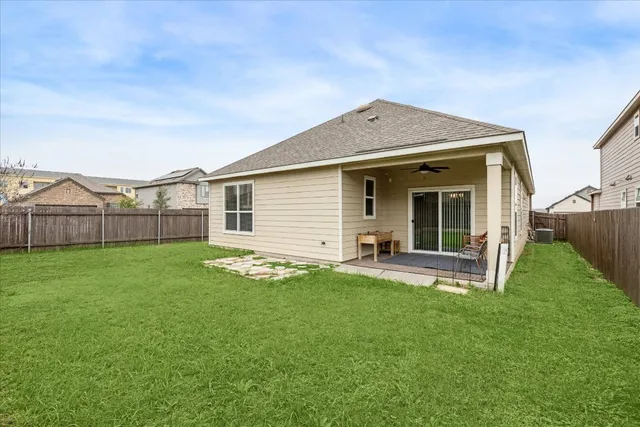 $1,950 | 6200 Albany Sleigh Drive, Del Valle, TX 78617