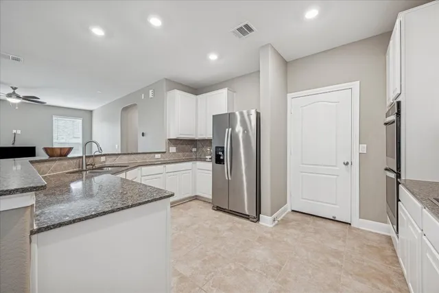 $1,950 | 6200 Albany Sleigh Drive, Del Valle, TX 78617