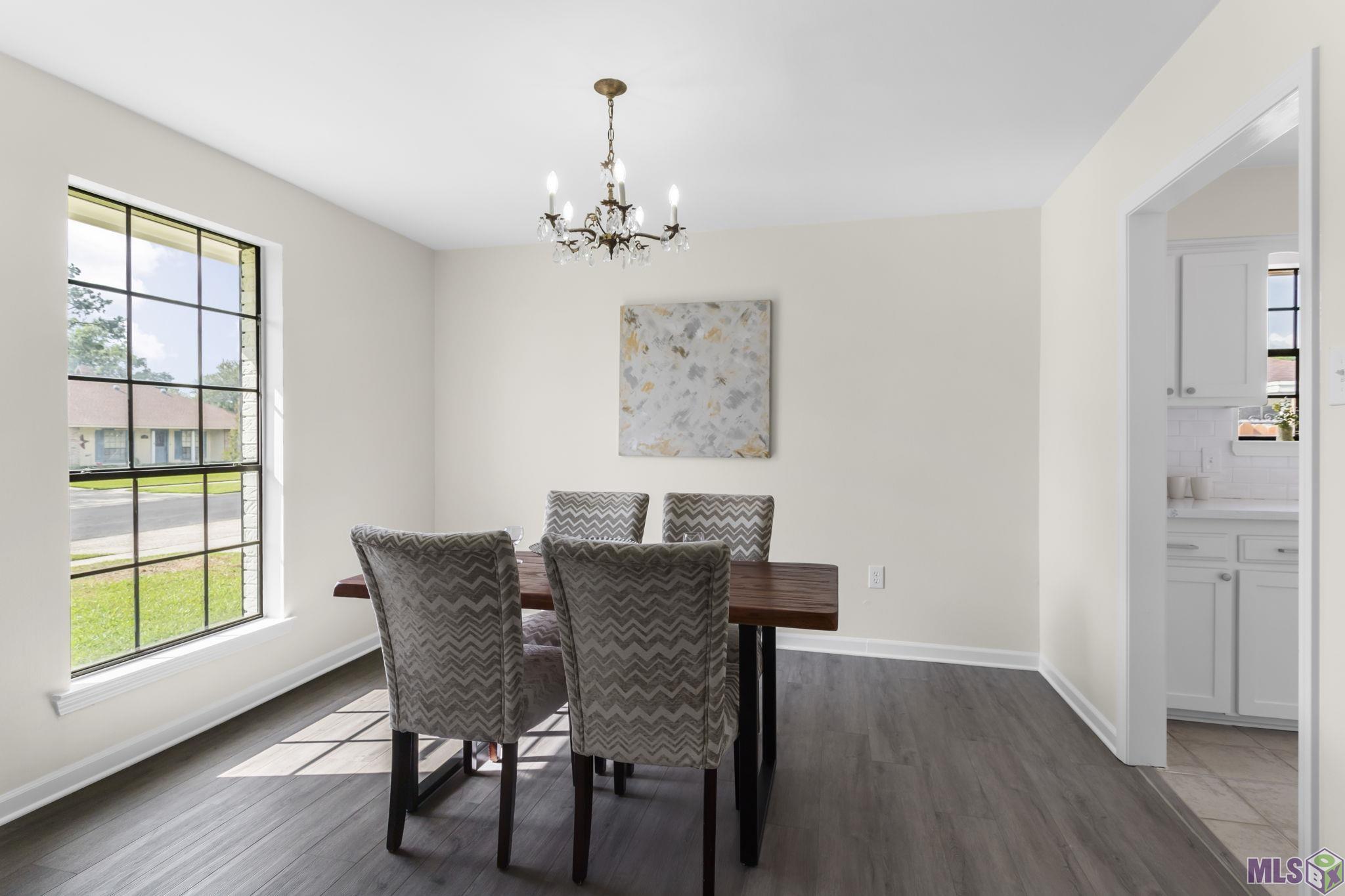 13542 Ridgeview Drive Baton Rouge, LA 70817 - Photo 4 of 18 Formal dining