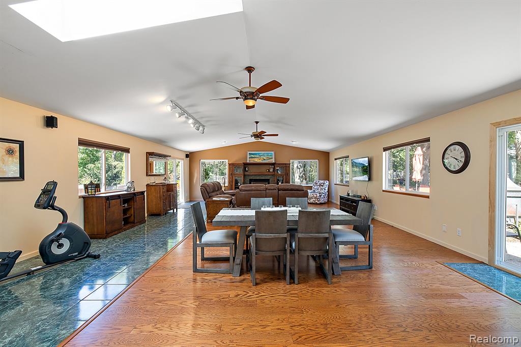 4390 Rohr Road Lake Orion, MI 48359 - Photo 19 of 64