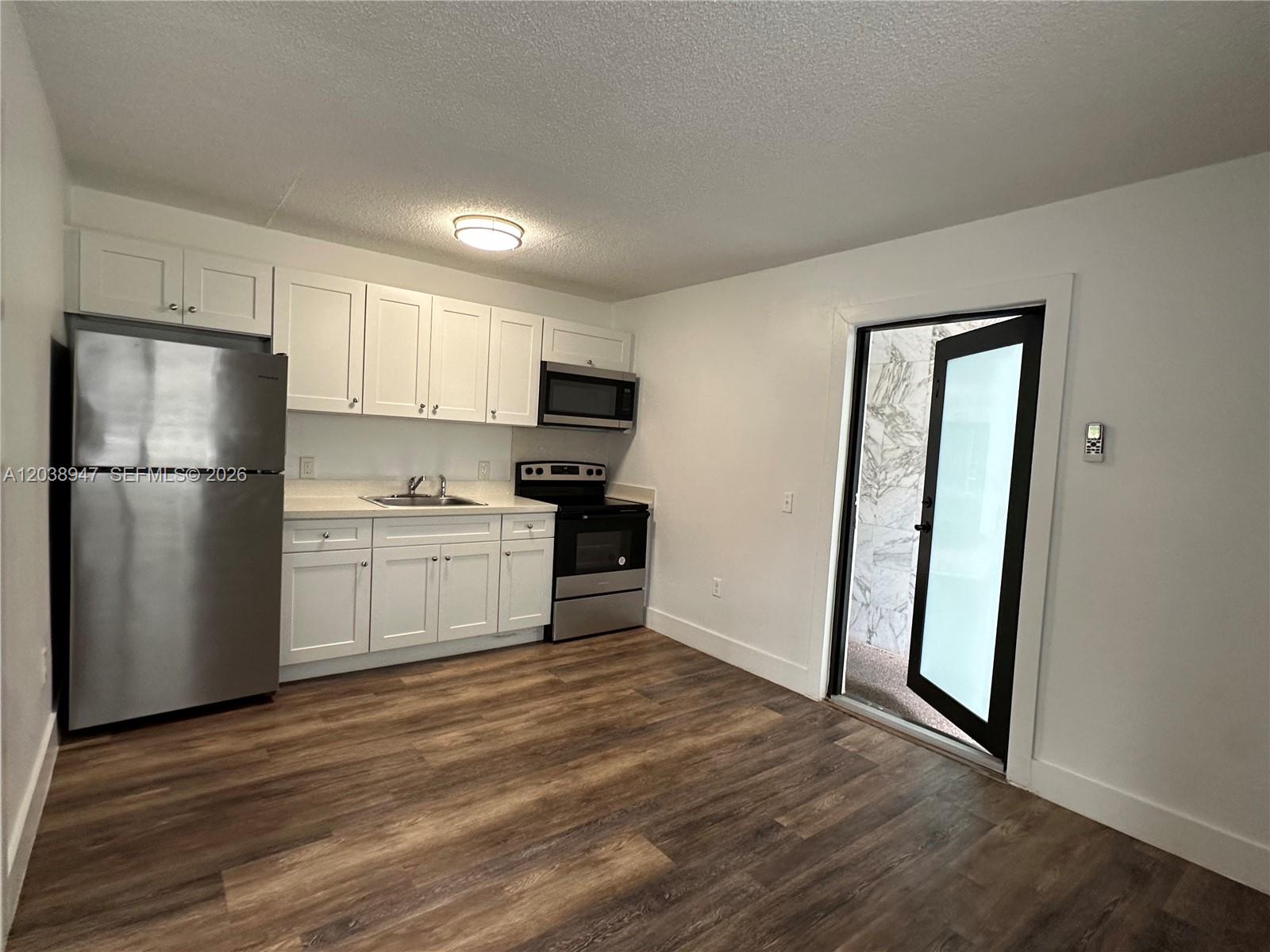 529 Southwest 4th Street, Unit 104 Miami, FL 33130 - Photo 7 of 28