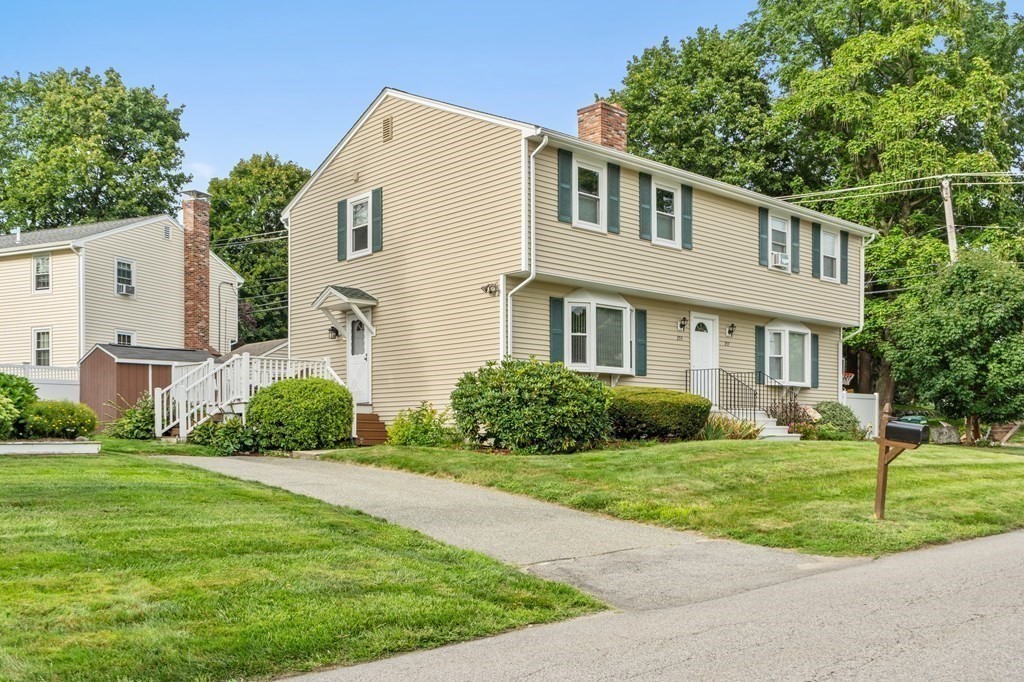 255 Ferry Road, Unit 255 Haverhill, MA 01835 - Photo 3 of 33 Gallery Image 3