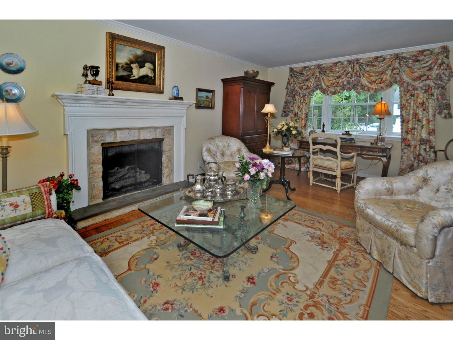 1211 George Road Jenkintown, PA 19046 - Photo 4 of 25 Living Room