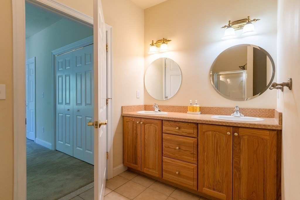 3 Gatecrest Road, Unit 3 Westford, MA 01886 - Photo 15 of 35 Gallery Image 15