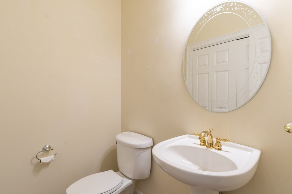 3 Gatecrest Road, Unit 3 Westford, MA 01886 - Photo 17 of 35 Gallery Image 17