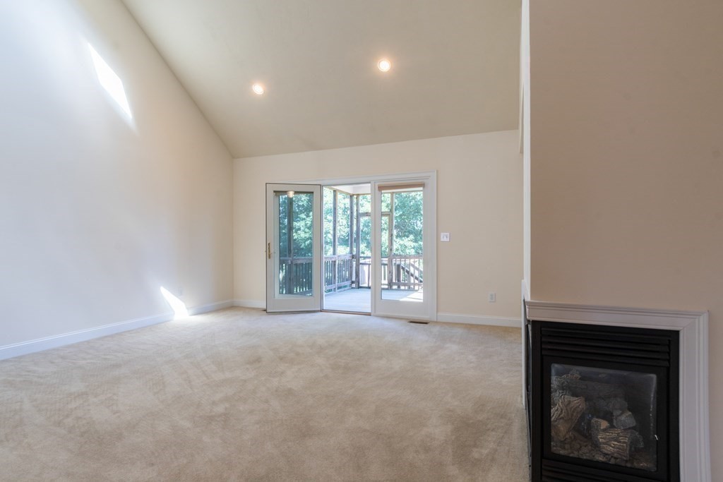 3 Gatecrest Road, Unit 3 Westford, MA 01886 - Photo 7 of 35 Gallery Image 7
