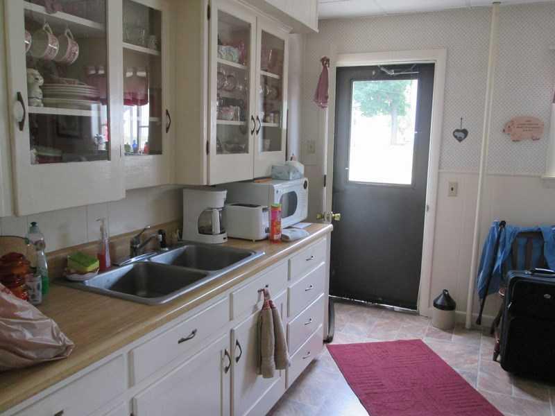 48 Poplar Street Millinocket, ME 04462 - Photo 4 of 34 Kitchen.