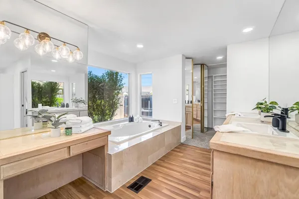 $574,000 | 2482 Country Club Lane, Selma, CA 93662