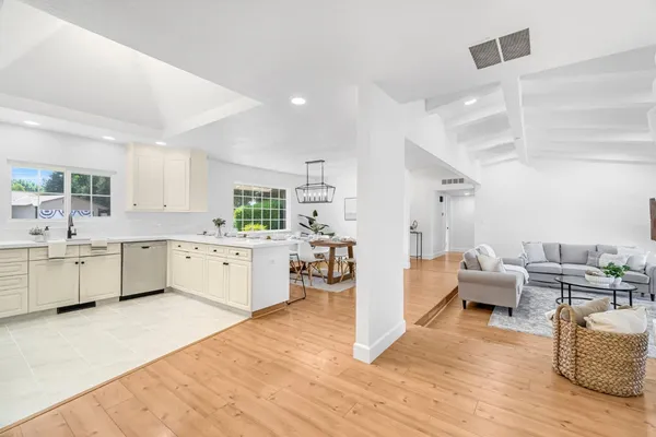 $574,000 | 2482 Country Club Lane, Selma, CA 93662