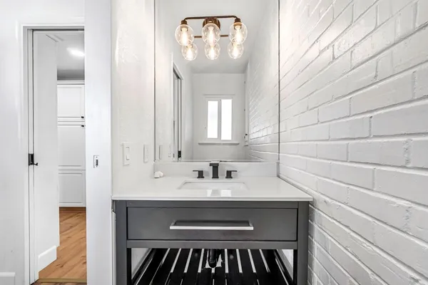 $574,000 | 2482 Country Club Lane, Selma, CA 93662