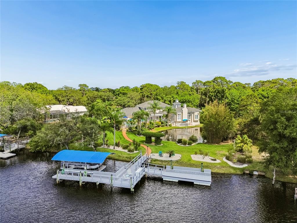 5851 Cachette De Riviera Court New Port Richey, FL 34655 - Photo 3 of 83