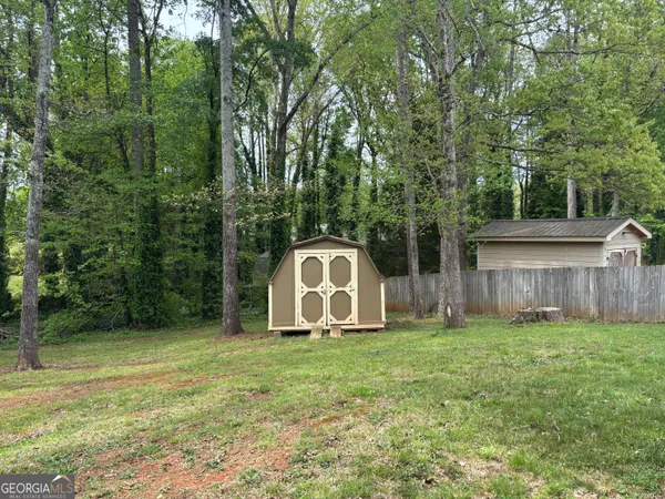$2,200 | 4961 Brownwood Drive, Powder Springs, GA 30127