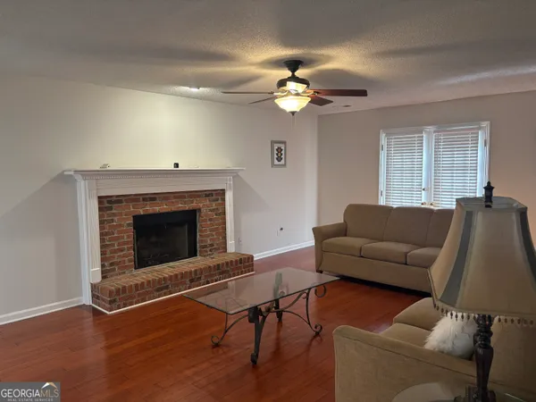 $2,200 | 4961 Brownwood Drive, Powder Springs, GA 30127