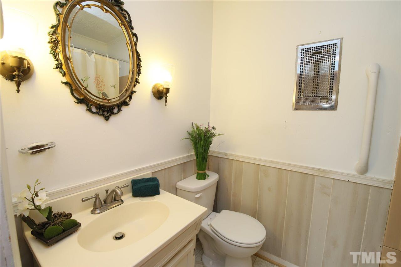 138 Magnolia Drive Roxboro, NC 27573 - Photo 15 of 29