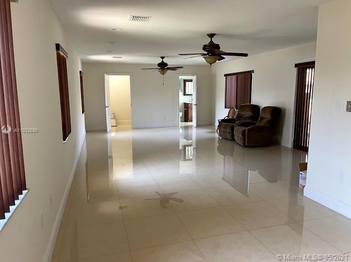 2290 Southwest 132nd Avenue Miami, FL 33175 - Photo 3 of 22