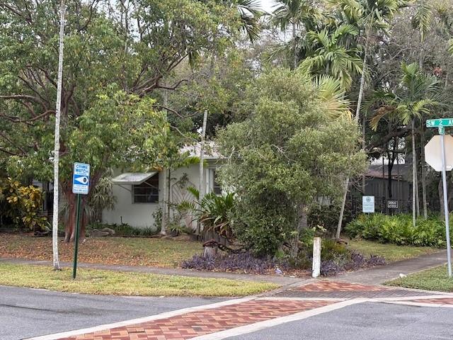 511 Southwest 2nd Avenue Dania Beach, FL 33004 - Photo 4 of 5