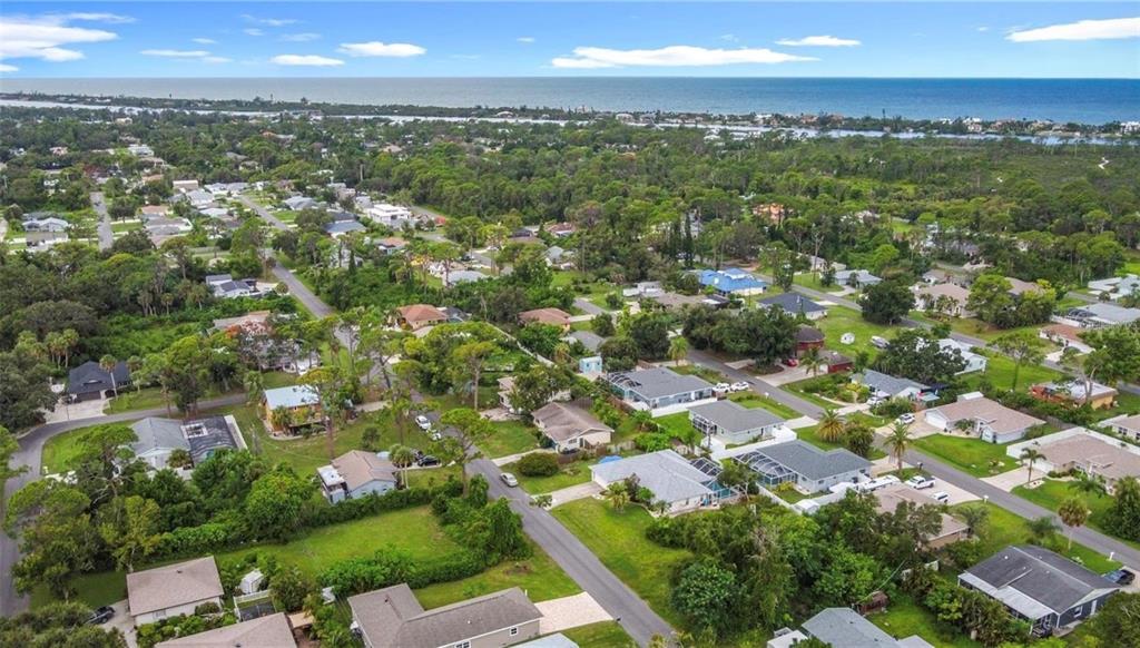 5964 Diana Road Venice, FL 34293 - Photo 2 of 21 Gallery Image 2