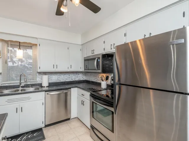 $173,900 | 6936 Nicollet Avenue, Unit 4, Richfield, MN 55423