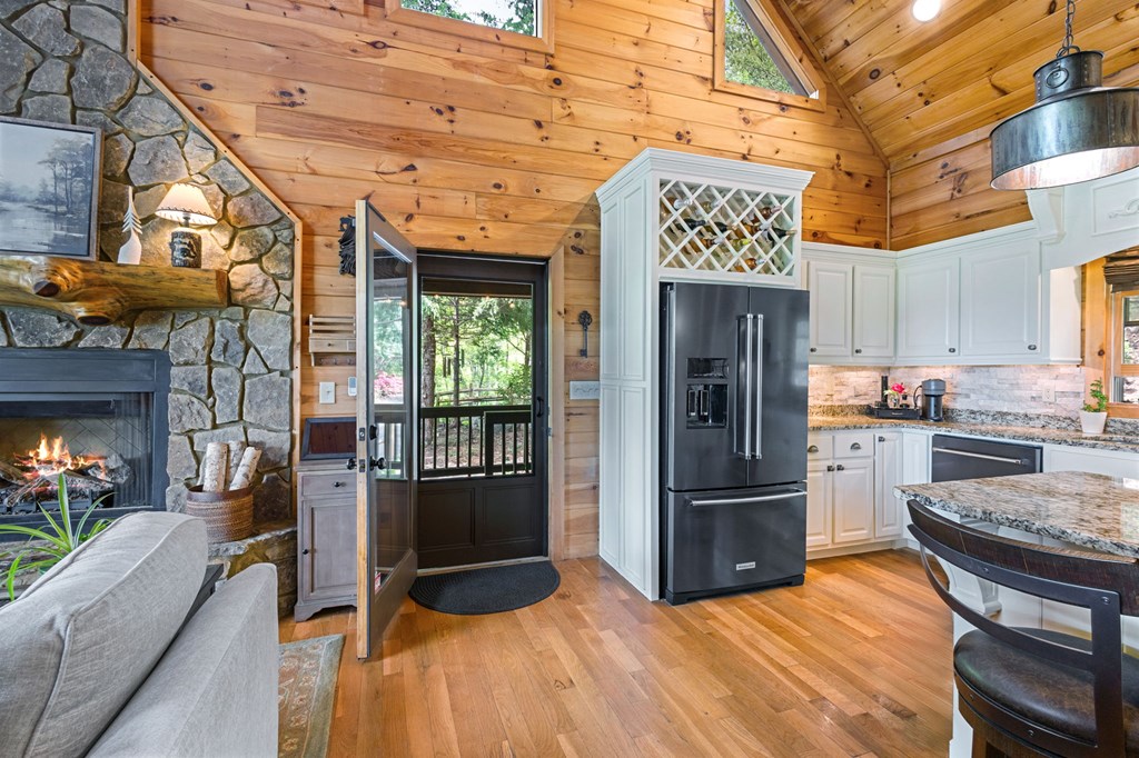 940 Whispering Lake Drive Blue Ridge, GA 30513 - Photo 14 of 70