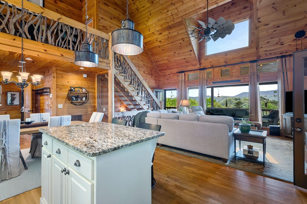 940 Whispering Lake Drive Blue Ridge, GA 30513 - Photo 15 of 70