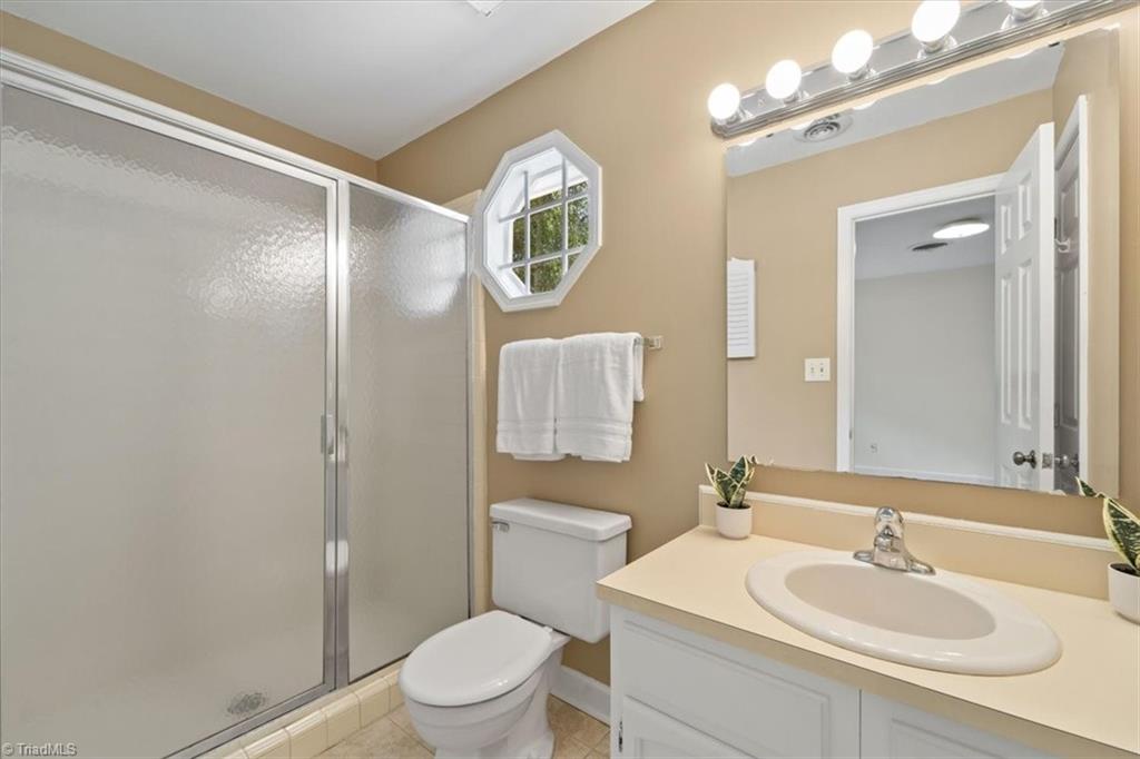 3610 Gramercy Road Greensboro, NC 27410 - Photo 33 of 39 Primary Bath