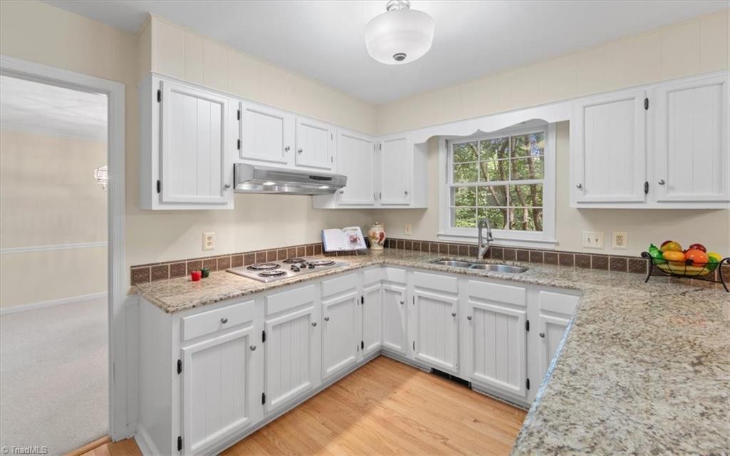 3610 Gramercy Road Greensboro, NC 27410 - Photo 5 of 39 Kitchen with Granite Countertops