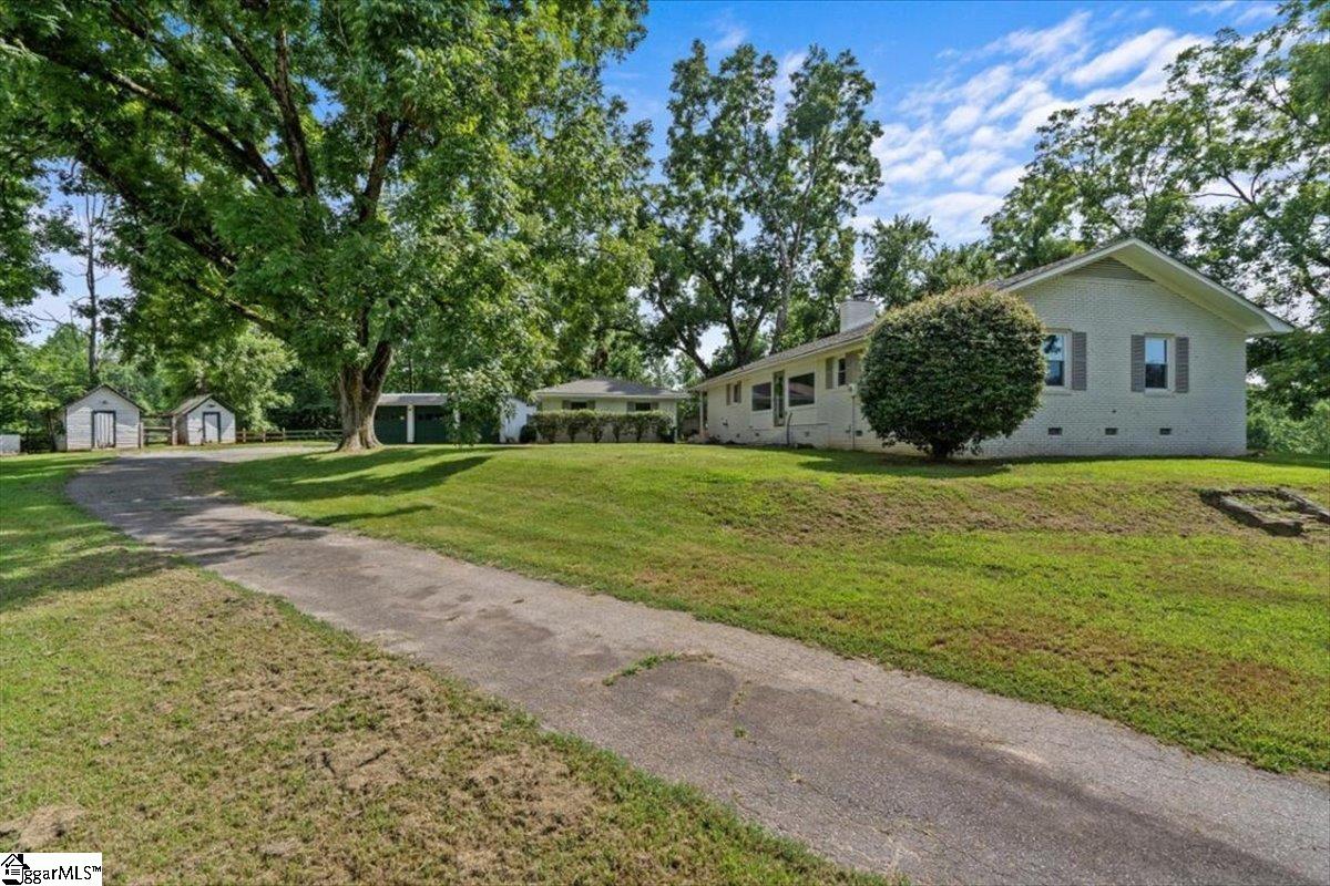 124 Porter Road Pickens, SC 29671 - Photo 22 of 30