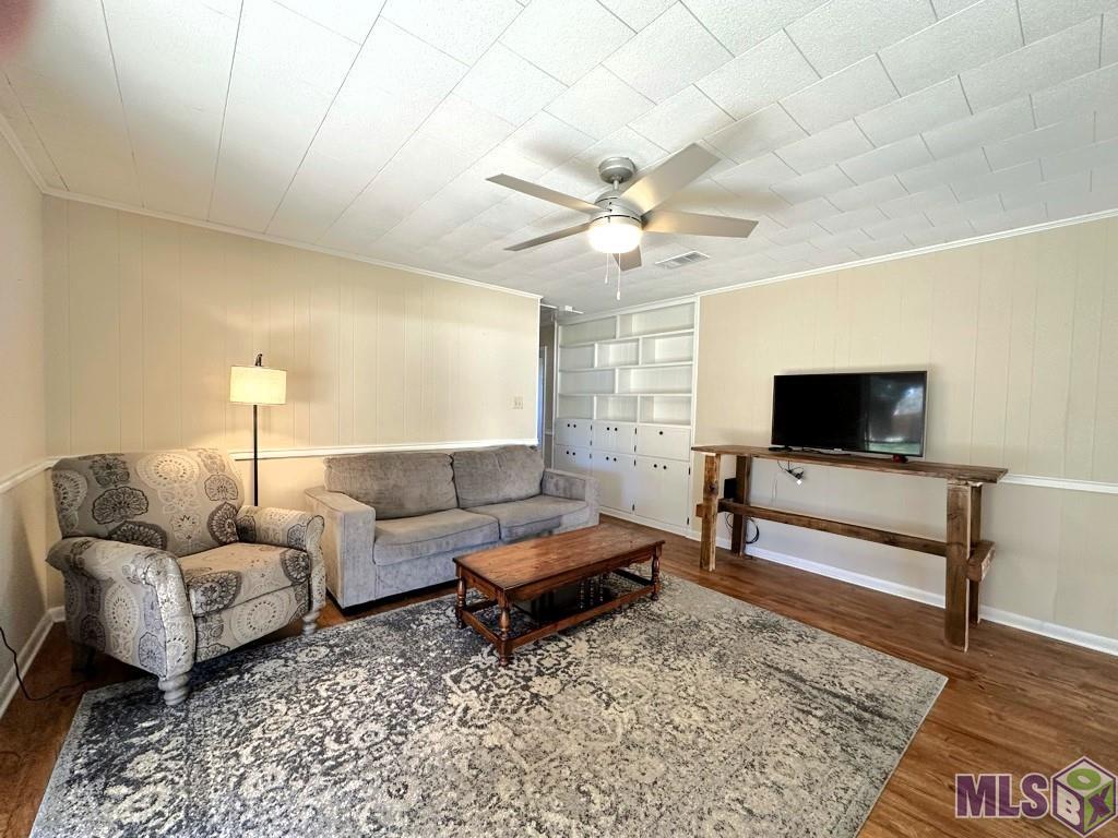 9924 Foster Road Baton Rouge, LA 70811 - Photo 3 of 13