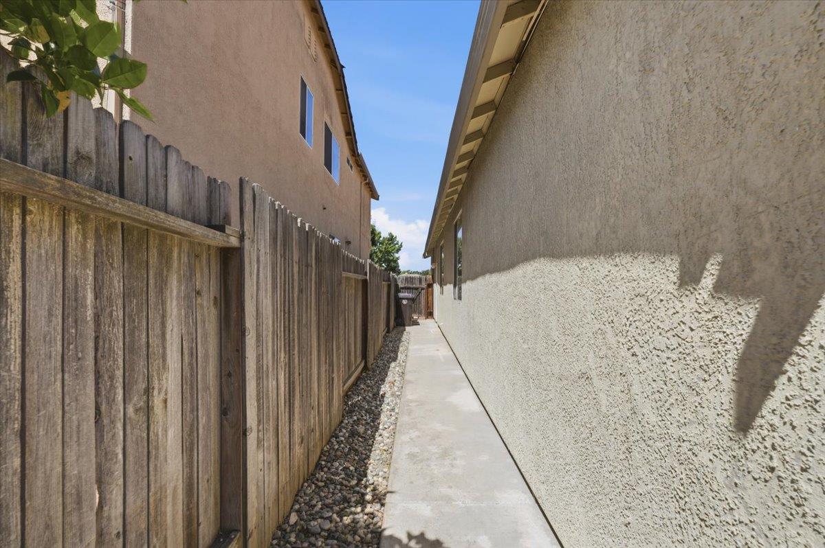 6820 Ranch House Way Citrus Heights, CA 95621 - Photo 30 of 34