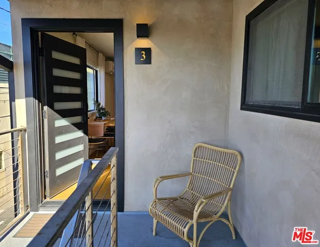 $5,900 | 17 Sunset Avenue, Unit 3, Venice, CA 90291