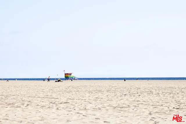 $5,900 | 17 Sunset Avenue, Unit 3, Venice, CA 90291