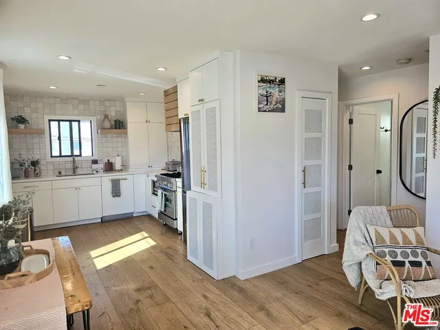 $5,900 | 17 Sunset Avenue, Unit 3, Venice, CA 90291