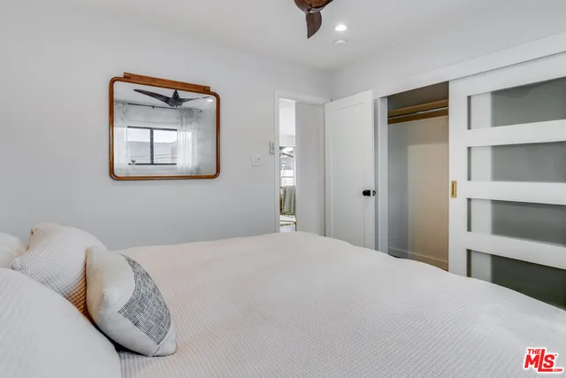 $5,900 | 17 Sunset Avenue, Unit 3, Venice, CA 90291