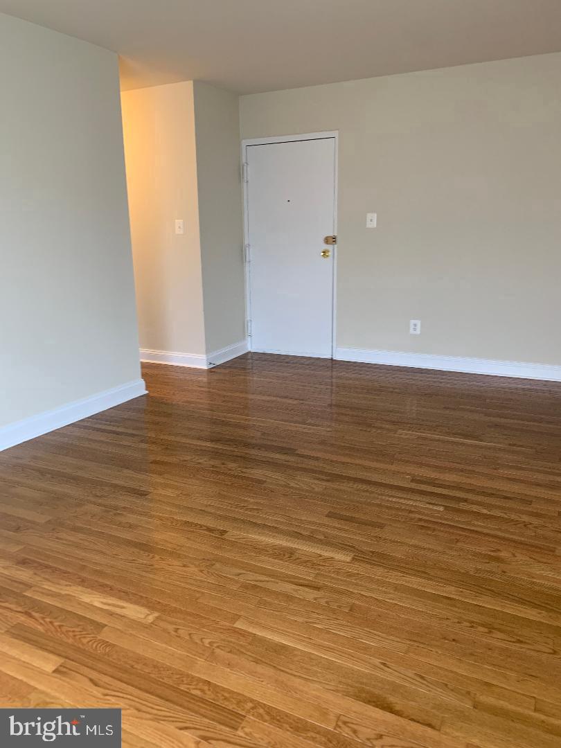 1009 Chillum Road, Unit 409 Hyattsville, MD 20782 - Photo 4 of 14